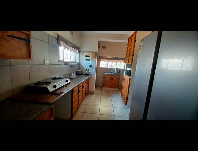 3 BEDROOM FREEHOLD FOR SALE IN VISAGIE PARK